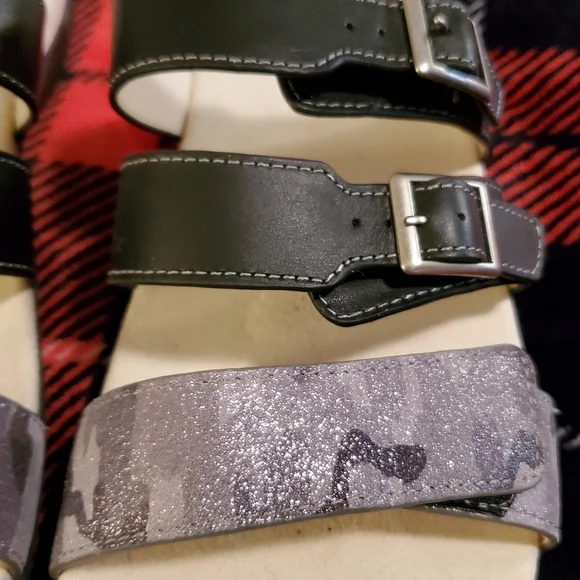 Spenco womens Size 11b camo slides. In good condition - Picture 2 of 5